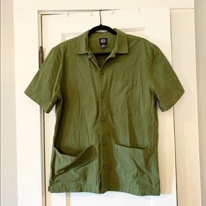 BDG Urban Outfitters olive green men’s shirt